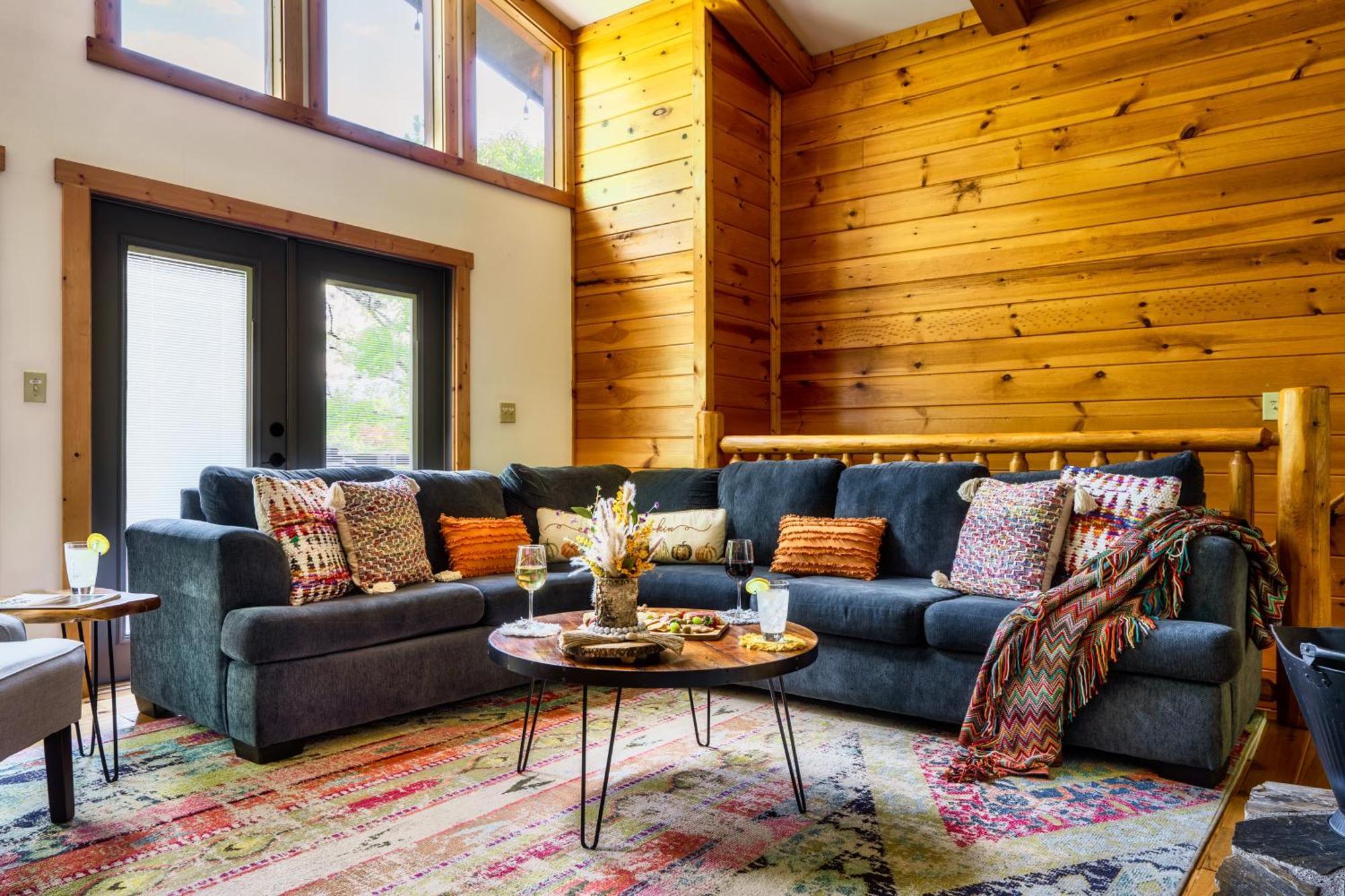 Woodhaven - Private - 3 Suites - Gorgeous Views - 3 Pools - Gamerm - Hottub - Lots Of Bears Gatlinburg Extérieur photo