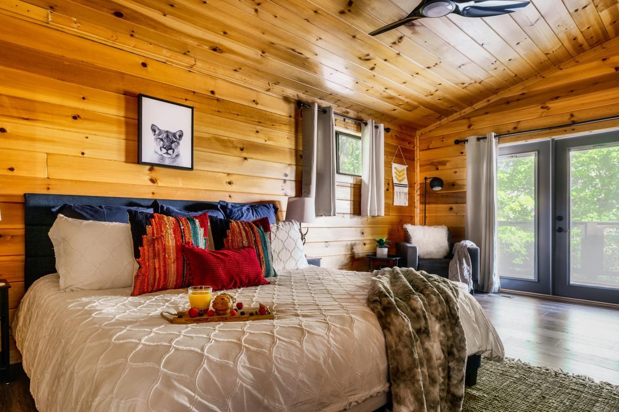 Woodhaven - Private - 3 Suites - Gorgeous Views - 3 Pools - Gamerm - Hottub - Lots Of Bears Gatlinburg Extérieur photo